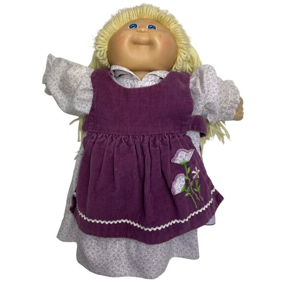 Vintage 1982 Cabbage Patch Kids Blonde Doll W/ Embroidered Dress & Signature 81c - Picture 2 of 10